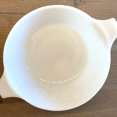 Kom / Soepkom - wit melkglas met oren - J.A.J. (Made in England)