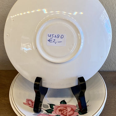 Schoteltje met roze rozen - ongemerkt