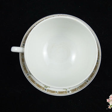 Soup bowl with saucer decoration 0437 – model English – floral garland.