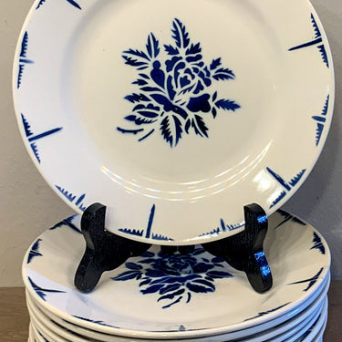 Ontbijtbordje / desserbordje - ongemerkt (ws. Frankrijk) - spuitdecor van een diepblauwe roos