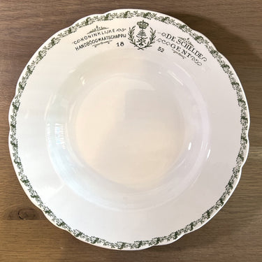 Diep bord / Soepbord / Pastabord - Societe Ceramique Maestricht - decor in groen met speciale opdruk