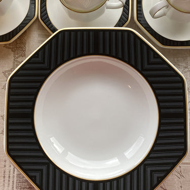 Deep plate / soup plate / pasta plate Villeroy &amp; Boch - black/white decor BLACK PEARL by Heinrich