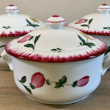 Lidded dish - APILCO - Porcelaine France - floral decor plus lid and ears