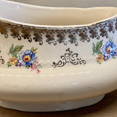 Gravy boat / Sauce boat - H&amp;K Tunstall (Made in England) - NB63 - decor of colorful flowers and gold-colored floral edge