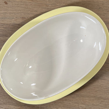 Gravy boat / Sauce boat - Petrus Regout - 1950s - decor in yellow pastel color with white interior