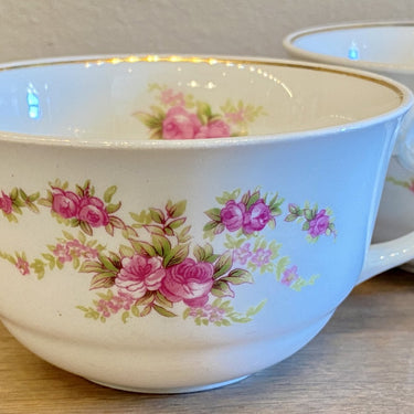 Cup - unmarked but Petrus Regout - decor DOUBLE ROSE - model BOUDEWIJN