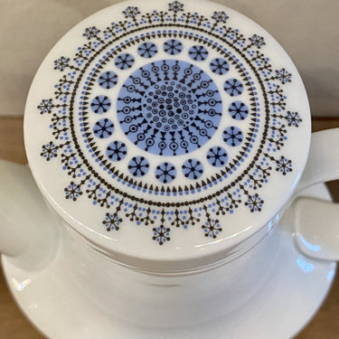 Coffee pot - porcelain - Rosenthal Studio Line - made between 1963-1982 - decor 'Ice flowers'/designer TAPIO WIRKKALA