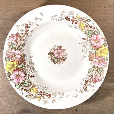 Diep bord / Soepbord / Pastabord - ongemerkt maar met soort blindmerk - décor van bloemen in diverse kleuren