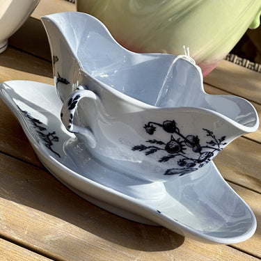 Gravy boat / Saucière - BMW &amp; Co (Brown, Westhead Moore &amp; Co) - decor POMONA on blue background / engobe