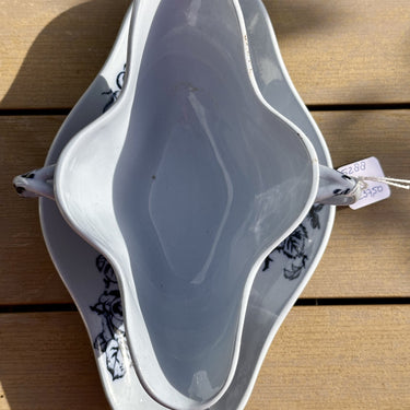 Gravy boat / Saucière - BMW &amp; Co (Brown, Westhead Moore &amp; Co) - decor POMONA on blue background / engobe