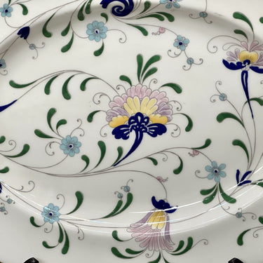 Scale - oval model - Bone China - Coalport - decor PAGEANT