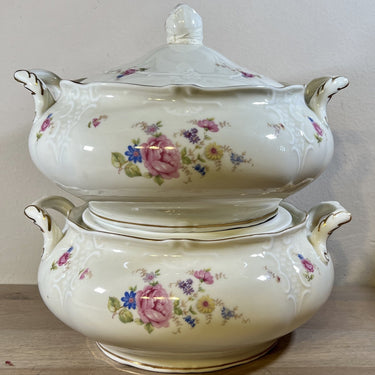 Terrine - kleineres Modell - Mosa - Dekor in blau/rosa Blumen