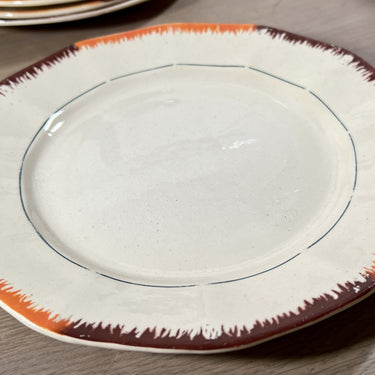 Dinerbord / Eetbord - ongemerkt - décor in bruin met oranje aan de randen - Art Deco