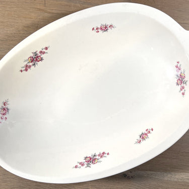 Bread dish / Bowl - oval/egg model - Petrus Regout - decoration scattered flowers