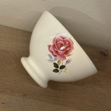 Kommetje - ongemerkt maar Boch - décor met een roze roos en een takje