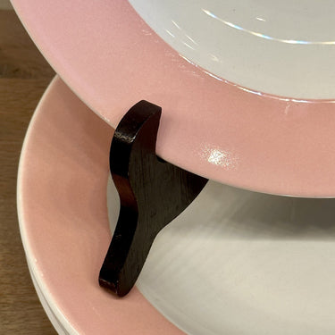 Diep bord / Soepbord / Pastabord - ongemerkt - uitgevoerd met vrij brede pastel roze rand