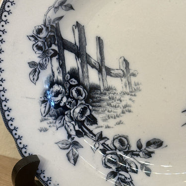 Deep plate / Soup plate / Pasta plate - Petrus Regout - decor MALAGA in liquid blue with a scalloped edge