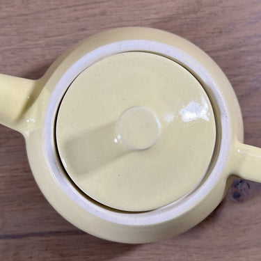 Koffiepotje - klein model - ongemerkt maar waarschijnlijk Melitta - uitgevoerd in pastelgeel
