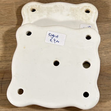 Afdekplaat / Achterplaat - wit porselein - naar zeggen voor een gaslamp oid.