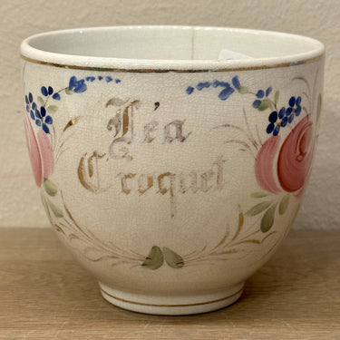 Brauttasse - großes Modell - Faincerie Nimy - Blumendekoration mit Aufschrift LEA CROQUET