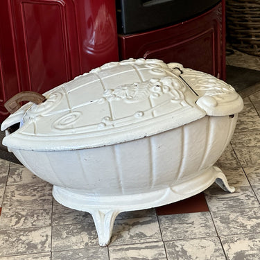 Coal kit / Charbonniére - cream/white enamelled cast iron with relief image of flowers