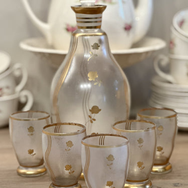 Liqueur set - carafe with 5 glasses - probably Booms glass - made of matt glass with gold-colored painting