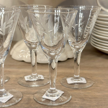 Liqueur glass / Glass - model with cut leaves