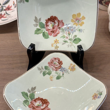 Candy dish / Bowl - square, curved model - Midwinter, Staffordshire - STYLECRAFT Fashion