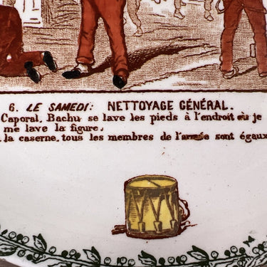 Decorative plate / Dessert plate - HB &amp; Cie Choisy le Roi Terre de Fer - décor La Vie Militaire No. 6
