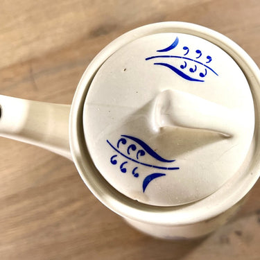 Koffiepot - hoger slank model - ongemerkt maar Boch - décor TIGE DE BLÉ met blauwe korenaren