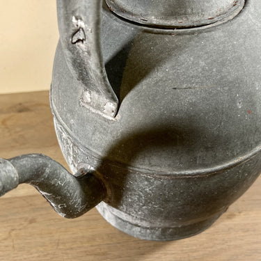 Wasserkocher aus Zink - ziemlich großes Modell - unmarkiert, wasserdicht