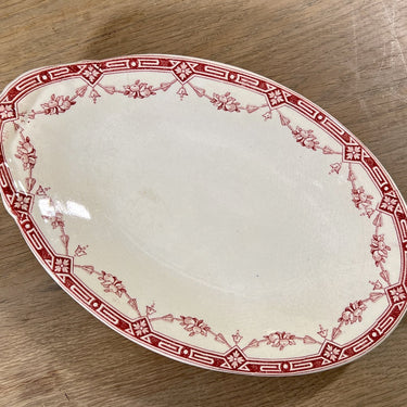 Sour dish / Ravier - oval - Petrus Regout - decor ATHENA in red