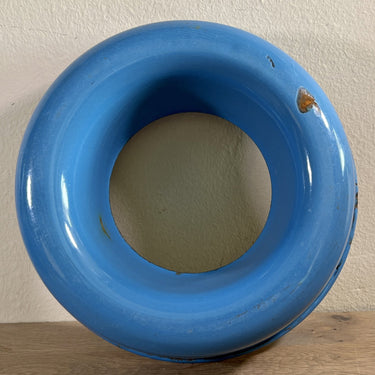 Backform – dänisches Emaille? - Außenseite aus blauem Email, Innenseite aus weißem Email (Ø 20,5 cm.)