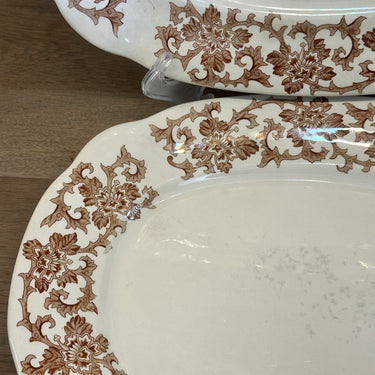 Deckeldose / Schüssel - flaches Modell - BF (Boch Frères) - Dekor CHICAGO in brauner Ausführung