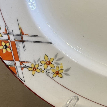 Scale - flat oval model - Art Deco - Empire England - decor in orange/yellow/black