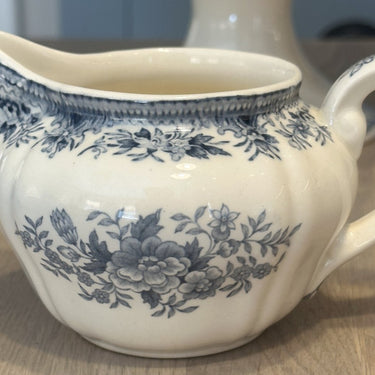 Milk jug - Villeroy &amp; Boch Mettlach - FASAN decor in blue