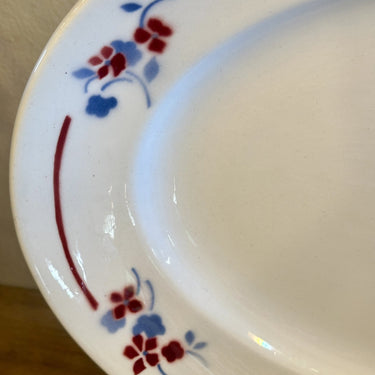 Scale - flat, oval, model - St. Amand Ceranord - SENLIS decor in blue/red spray decor