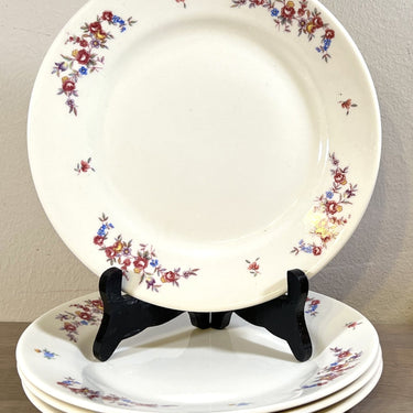 Breakfast plate / Dessert plate - Petrus Regout - decor with small roses and scattered flowers