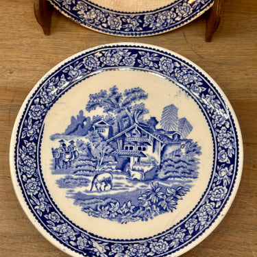 Underplate / Dish - larger model - Petrus Regout - decor LIBAN in blue