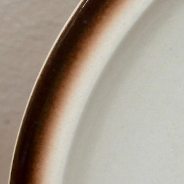 Untertasse / Unterteller - großes Modell - Boch - SIERRA Dekor mit braunem Rand und Creme