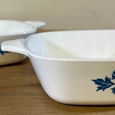 Schaaltje - met handgreep - Pyroflam - Made in the Netherlands - décor met blauw blaadjes - model Pf-40