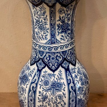 Trumpet vase - Petrus Regout - DELFT decor in blue and white