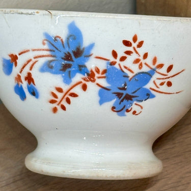 Spoelkommetje / Kommetje - Societe Ceramique Maestricht - décor met paarse bloem en stervormige blauwe bloemetjes