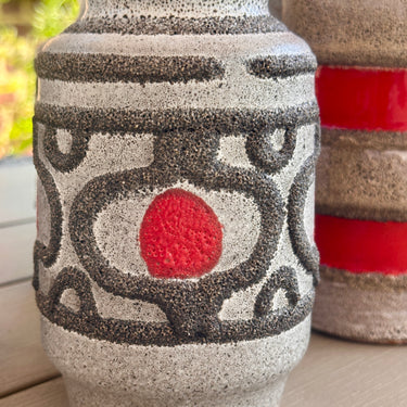 Vase - VEB Haldensleben - Made in GDR (East Germany) - in light grey, dark grey with red FAT LAVA/VULCANIC LOOK decor