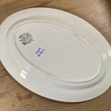 Schale / Teller - oval, flach, Modell - Boch - Dekor aus Flieder und grünen Blättern mit goldfarbenem Rand