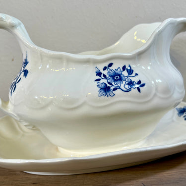 Gravy boat / Sauce boat - Petrus Regout - RONDA decor in blue - TOURNAY model