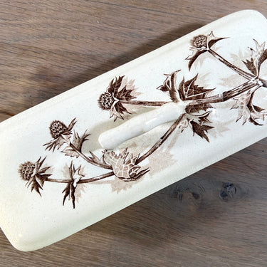 Kammenbak - Petrus Regout - décor DISTEL uitgevoerd in bruine kleur (1889-1917) - model CARMEN