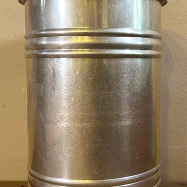 Voorraadbus / Voorraadpot - hoger model - ALCAN Aluminiumwerke GMBH - Duitsland 1964 - volledig uitgevoerd in aluminium