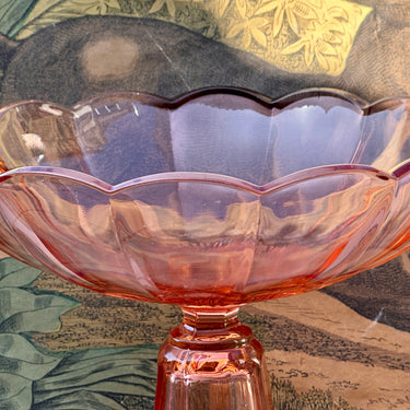 Fruit bowl / Tazza - on a high foot - Val St. Lambert - made in salmon pink glass with a deeper bowl