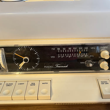 Goblin Teasmade - vollautomatischer Teekocher/Wasserkocher englischen Ursprungs - Baujahr 1979 - Modell 870 mit Radio